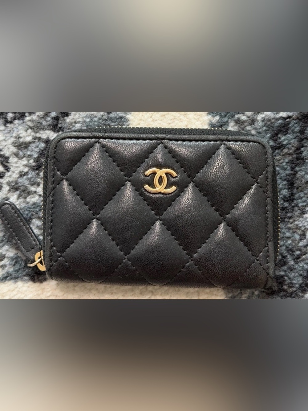 CHANEL Black Quilted Zip-Around Card Wallet with Gold CC - Picture 2 of 15
